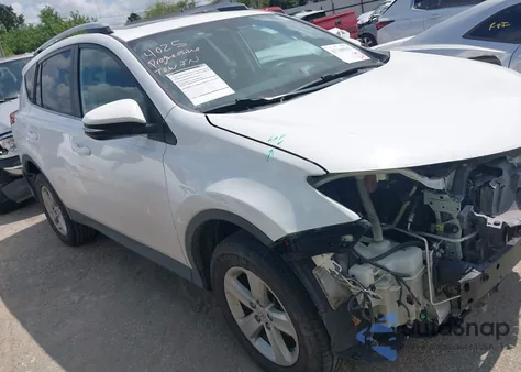 2014 Toyota Rav4 Xle z USA, uszkodzony, nr VIN 2T3WFREV4EW099202